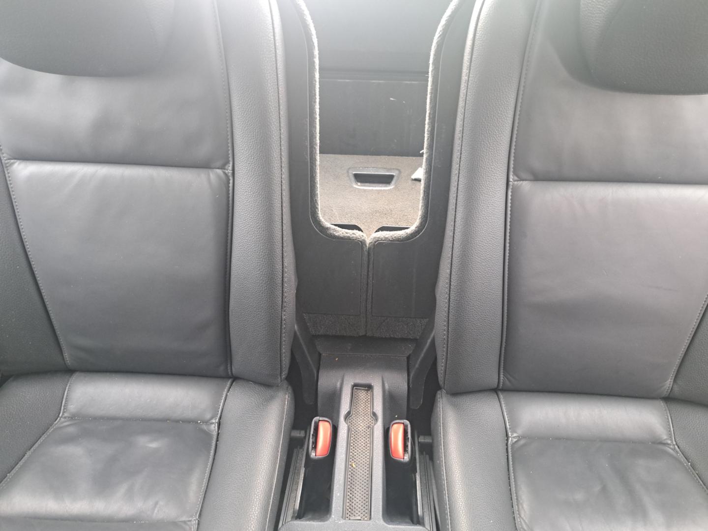 2012 Silver Volvo XC90 (YV4952CY3C1) , AUTOMATIC transmission, located at 1181 Aurora Rd, Melbourne, FL, 32935, (321) 241-1100, 28.132914, -80.639175 - Photo#6